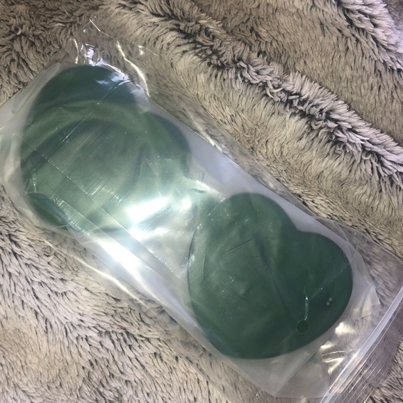 ✨THE AND! MONEY GREEN RIMLESS HEART SUN GLASSES ✨ main image 6